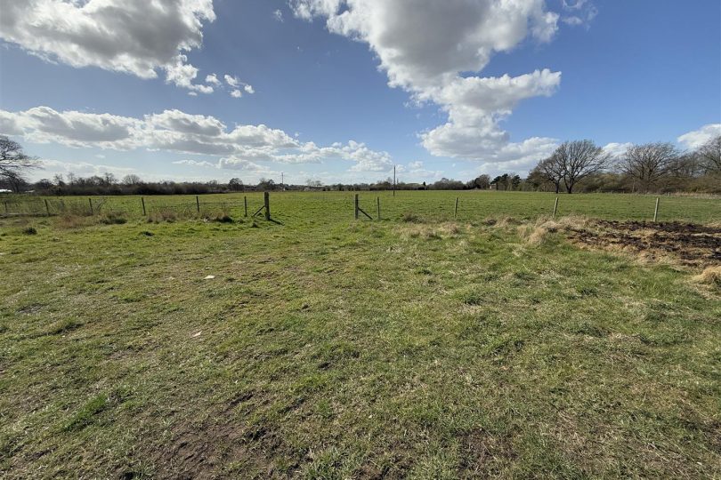 Land and Buildings, Walesby Road, Market Rasen