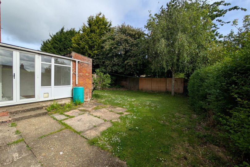 Lincoln Road, Brookenby