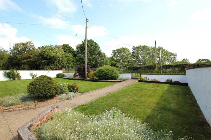 Snarford Road, Wickenby, Lincoln