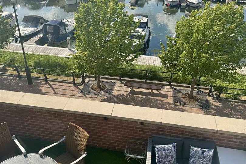 Marine Walk, Burton Waters, Lincoln