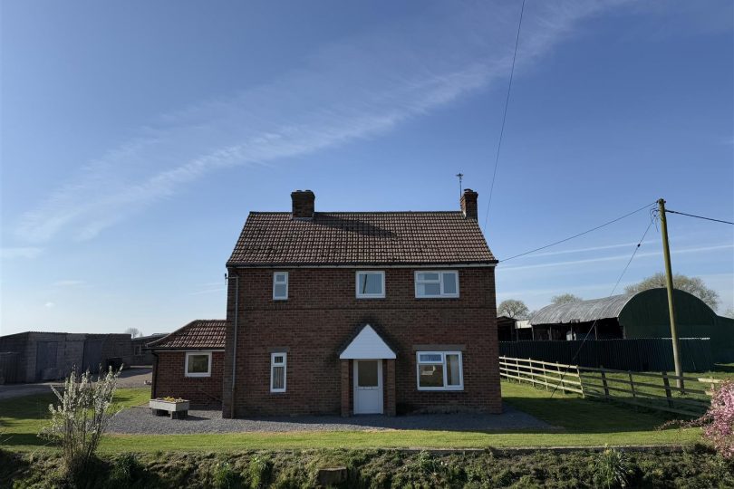 17.70 Acres – Fleet Grove Farm, Carr Lane, East Stockwith