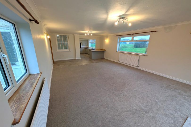 Wood Farm Close, Nettleton, Market Rasen