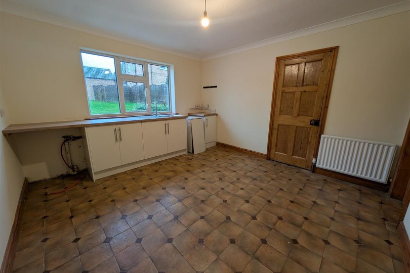 Wood Farm Close, Nettleton, Market Rasen