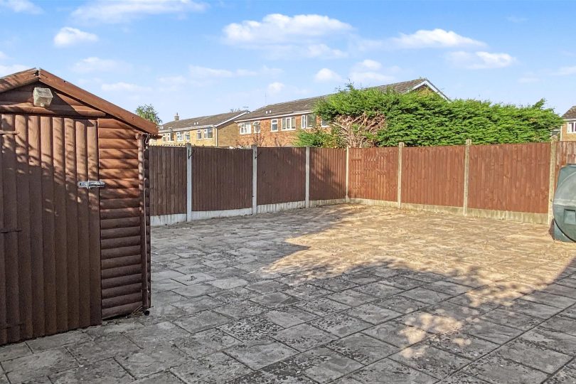 MILL ROAD, WRAGBY