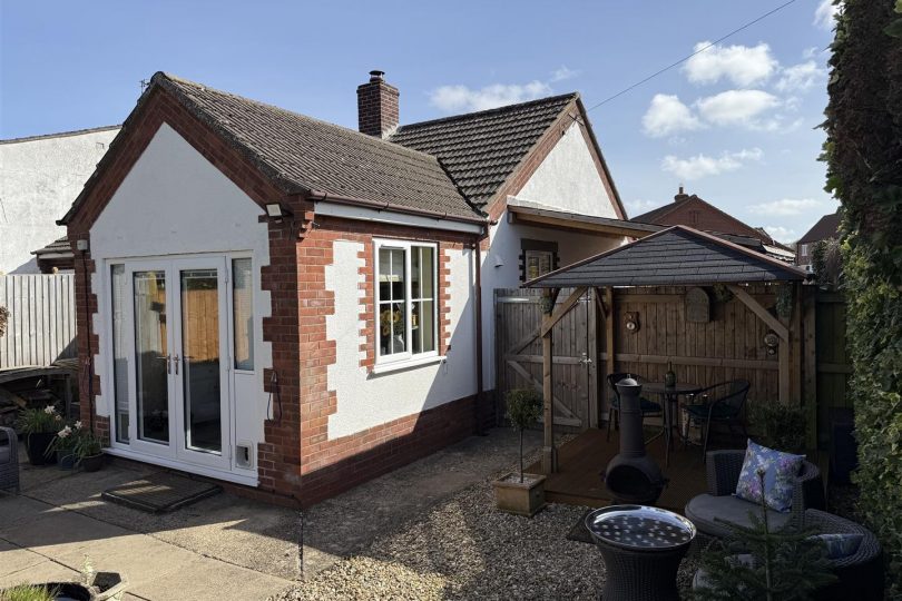 Old Gallamore Lane, Middle Rasen, Market Rasen