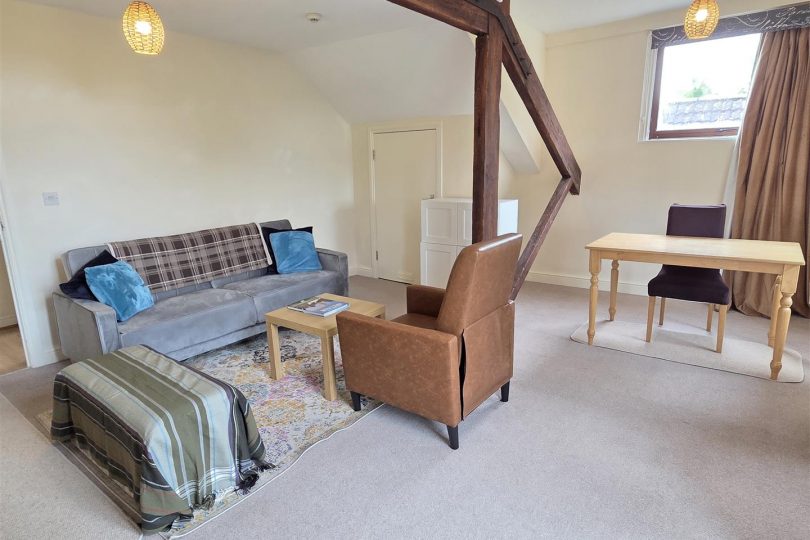 Flat Tutin House Oxford Street Market Rasen