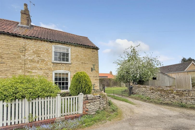 Back Lane, Brattleby, Lincoln