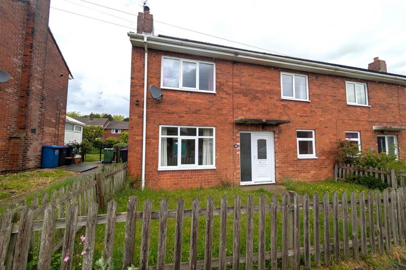 Lincoln Road, Brookenby