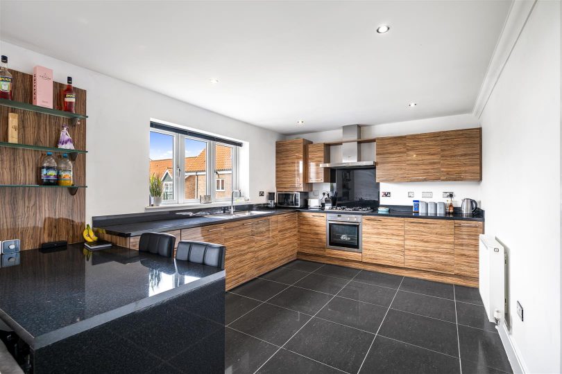 Ellisons Quay, Burton Waters, Lincoln