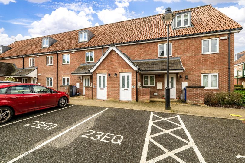 Ellisons Quay, Burton Waters, Lincoln