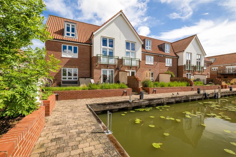 Ellisons Quay, Burton Waters, Lincoln