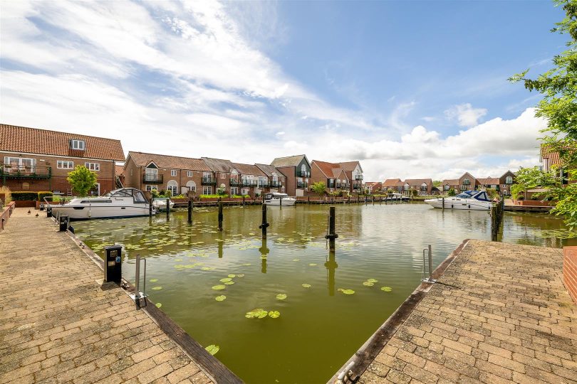 Ellisons Quay, Burton Waters, Lincoln
