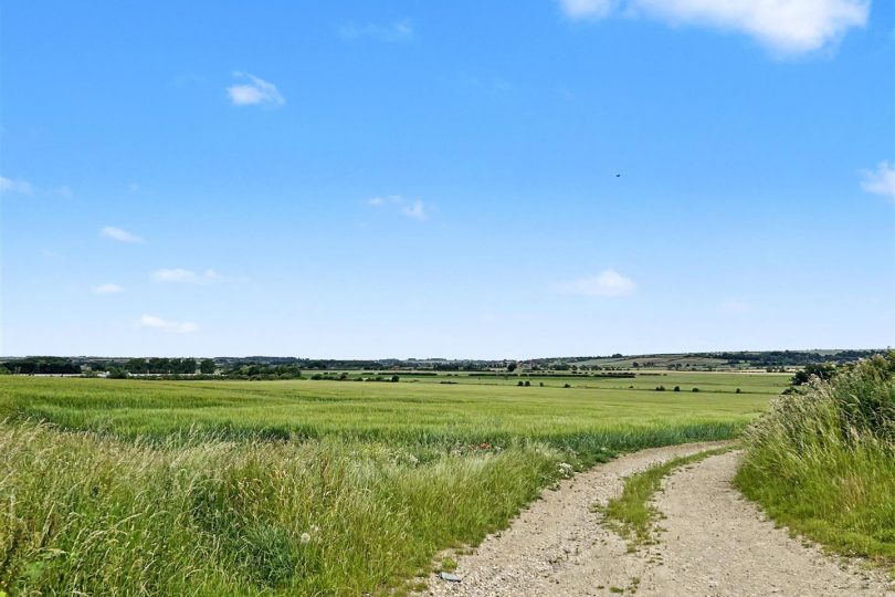 Brigg Road, Howsham, Market Rasen