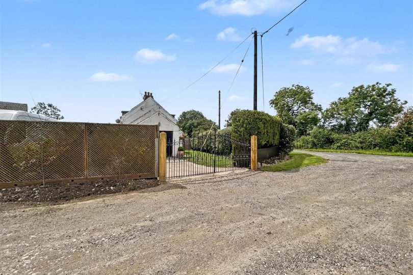 Brigg Road, Howsham, Market Rasen