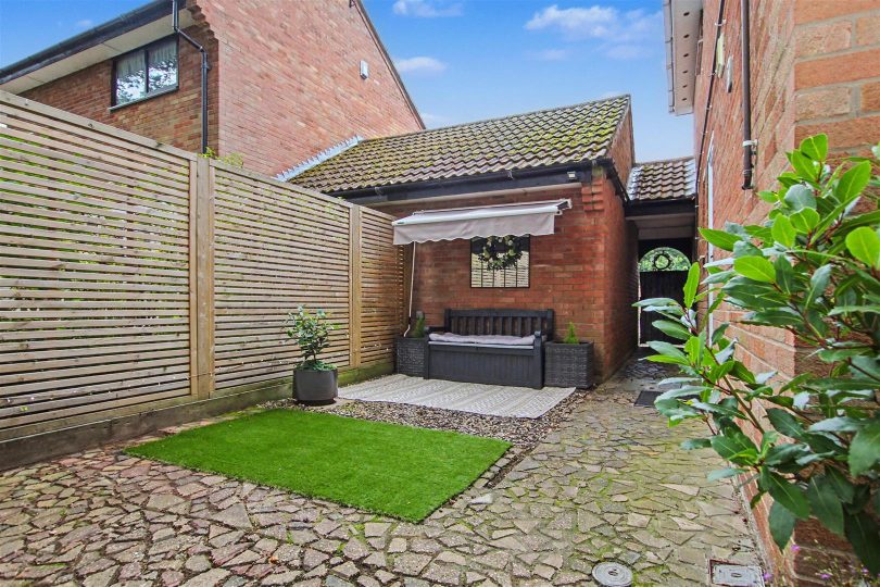 Abingdon Avenue, Lincoln