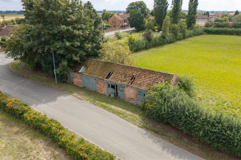Lot 1 – 4.14 Ac Farmhouse,Buildings & Paddock, Gunthorpe