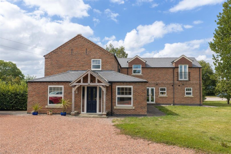 Lot 1 – 4.14 Ac Farmhouse,Buildings & Paddock, Gunthorpe