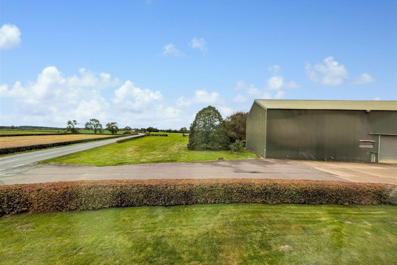 Louth Road, West Barkwith, Market Rasen